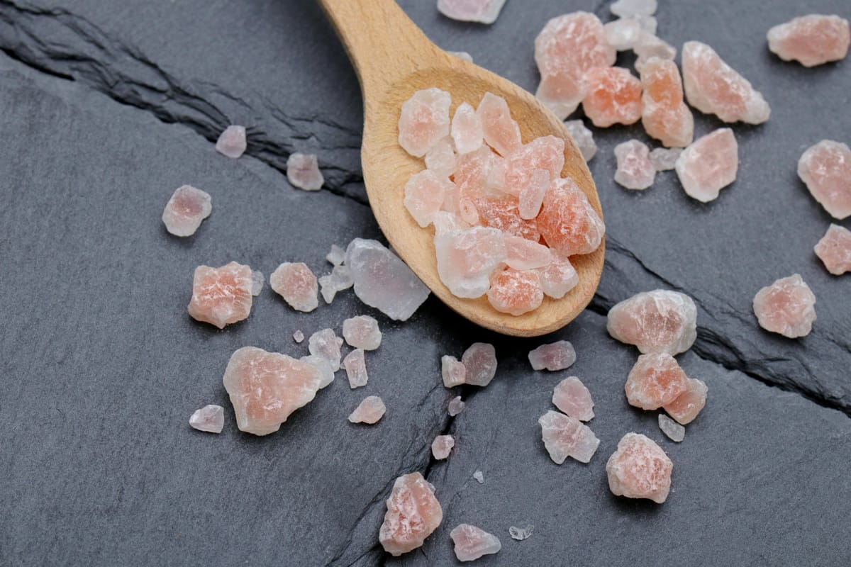 Mineralen voor dieren: wanneer is een liksteen genoeg?